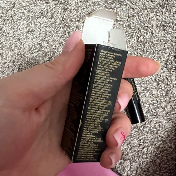 Elizabeth Arden Lipstick - Picture 6 of 11